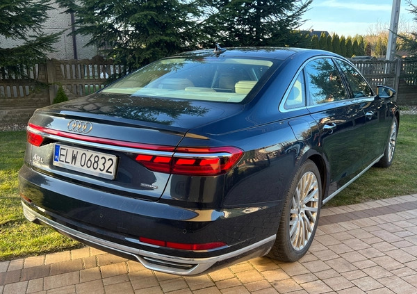 Audi A8 cena 229000 przebieg: 205600, rok produkcji 2017 z Tarnowskie Góry małe 667